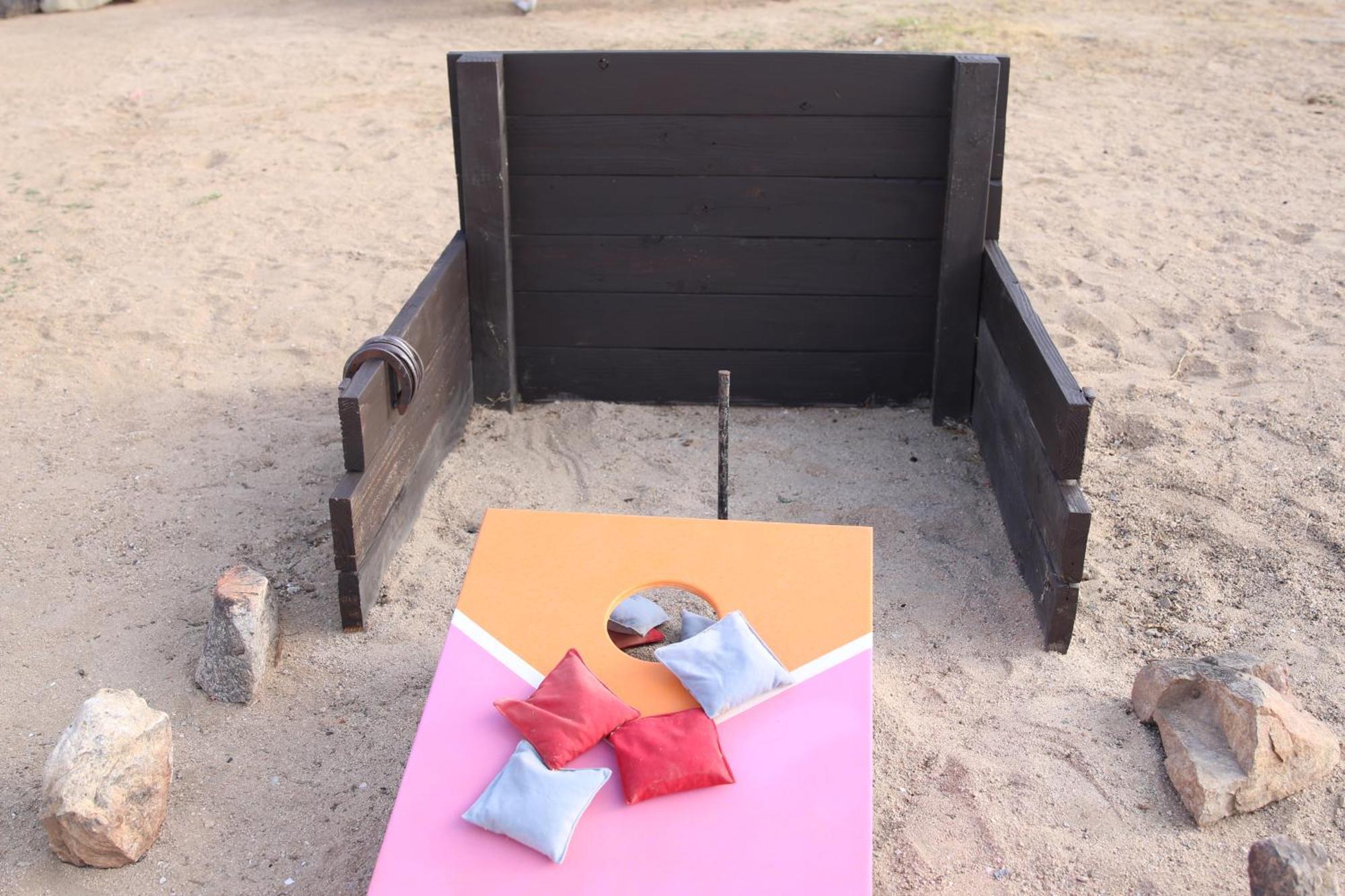 Twin Palms Desert Getaway - Jacuzzi, Fire Pit, Meditation Room & More Joshua Tree Exterior photo